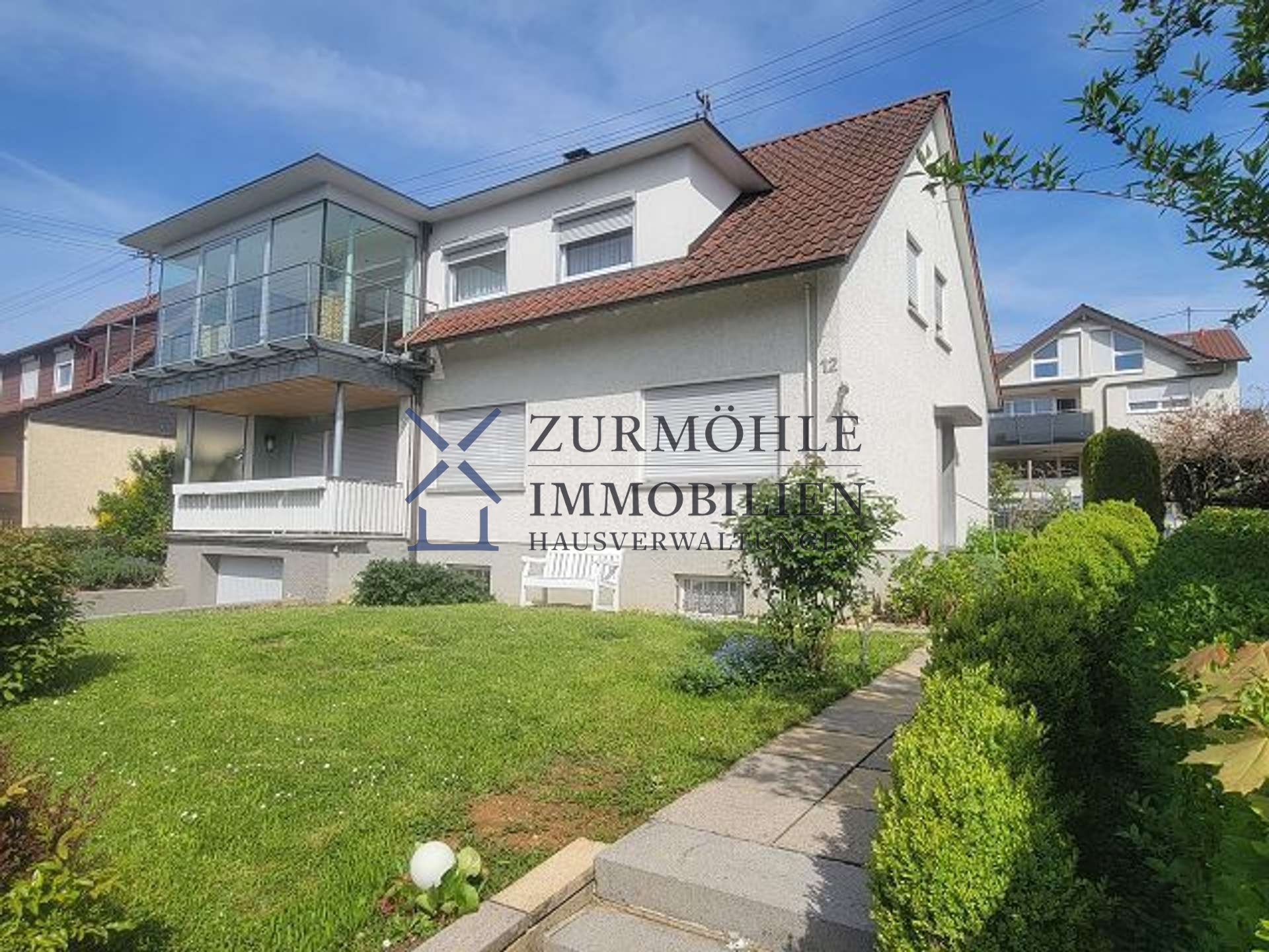 2 Hausansicht Süd Garten komplett